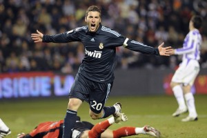 开云体育登入-世界田径：肯尼亚选手在马拉松中开启新的辉煌！，肯尼亚马拉松三巨头合照